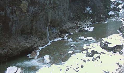 Река Курджипс в Гуамском ущелье