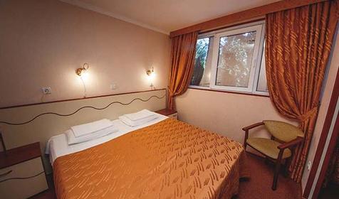 Двухместный 1 категории, французская кровать, 4 этаж пансионат "Радуга", Геленджик
