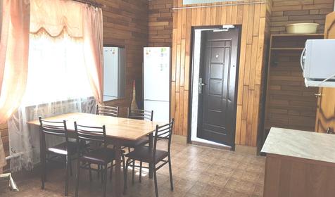 Семейный домик 4-6 местный с кухней, столовой и террасой