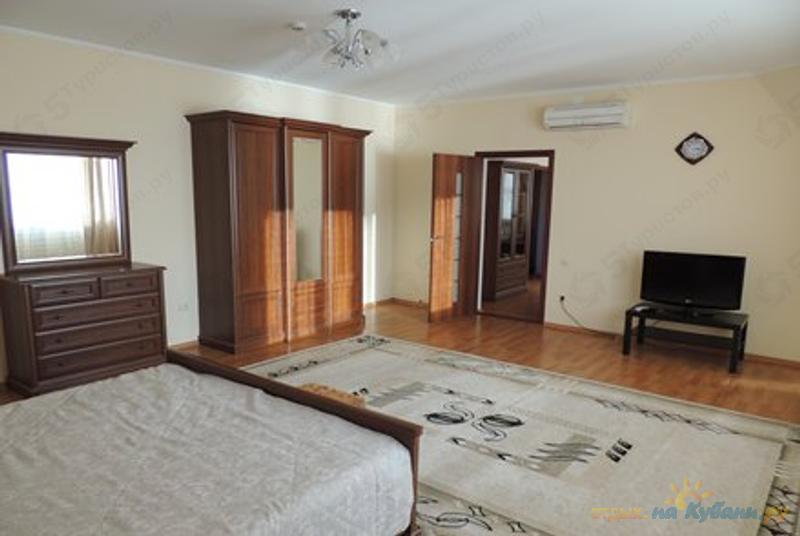 Кавказская 5 б. Понтос плаза ессентуки номера. Гостиница кавказ ольгинка. Кавказ город. Красный лиман город.