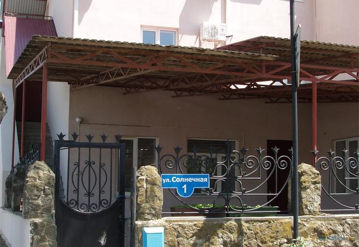 Русь, Гостевой дом, Витязево, ул. Солнечная, 1