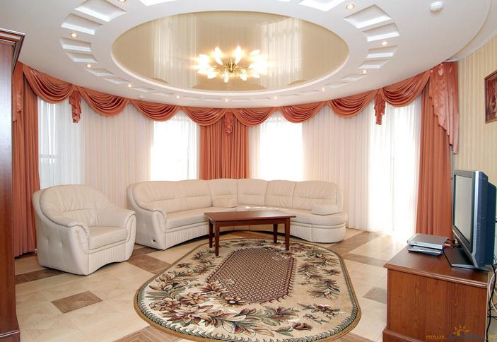 Номер люкс 3-х комнатный со смежным номером для охраны, отель Платан Южный, г. Краснодар