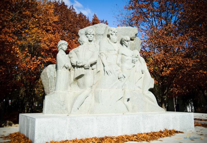 Памятник жертвам фашистского террора