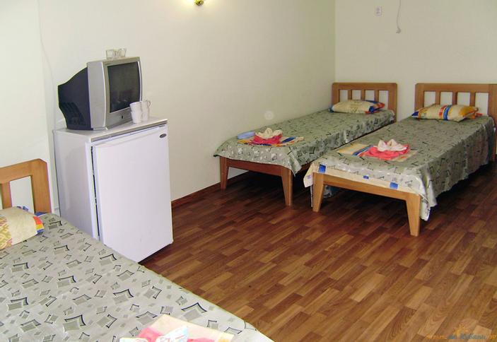 Номер гостевого дома Азов-Созвездие грез, Темрюкский район, ст. Голубицкая