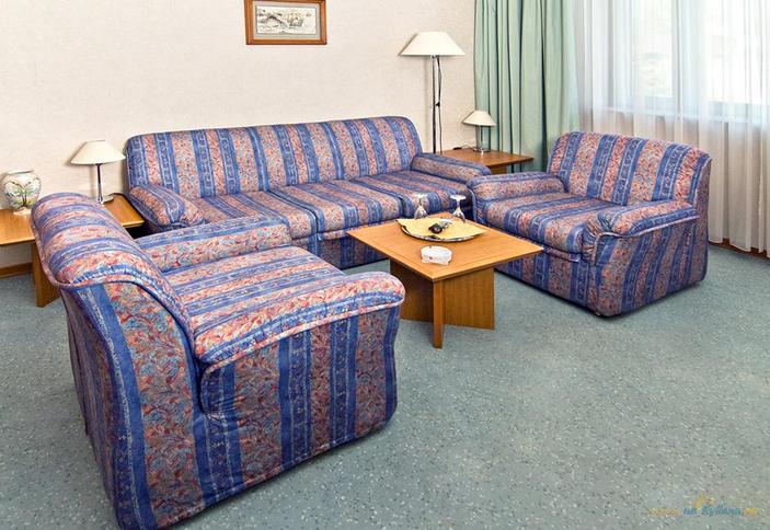 Номер категории Люкс гостиничного комплекса Каравелла, г. Туапсе