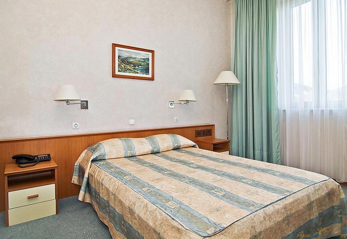 Одноместный номер категории А гостиничного комплекса Каравелла, г. Туапсе
