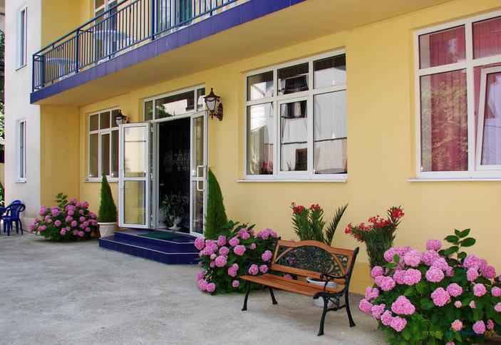 Частный отель Л’Этуаль, г. Сочи, Адлер