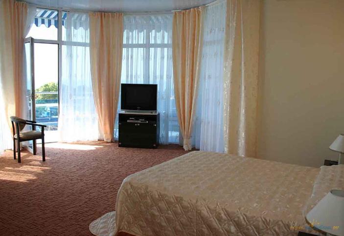 Номер, гостевой дом Ласточкино гнездо, г. Геленджик, с. Криница