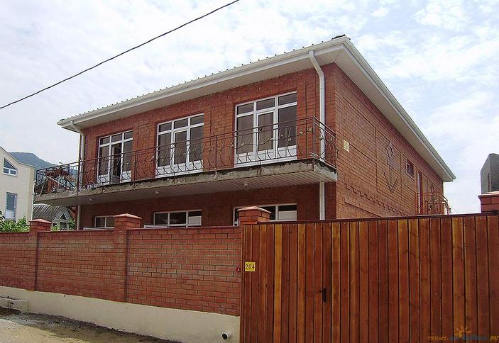 Мини-гостиница на Луначарского, г. Геленджик