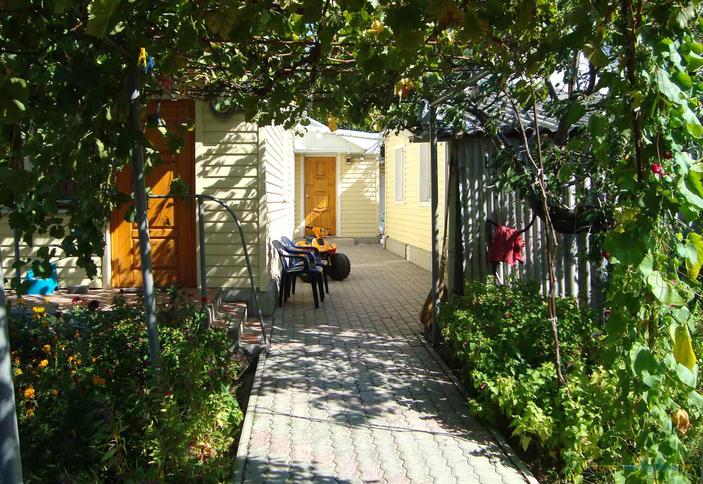 Частный гостевой дом Виноградинка, г. Геленджик