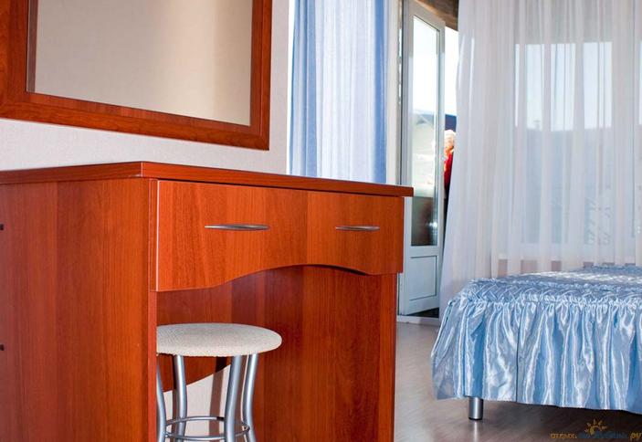 Трехместный комфорт гостевого дома Aring House, г. Сочи, п. Лазаревское