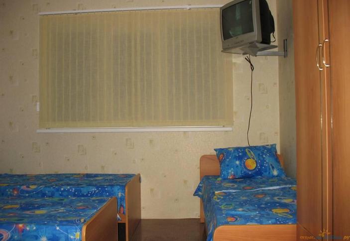 Четырехместный эконом гостевого дома Aring House, г. Сочи, п. Лазаревское