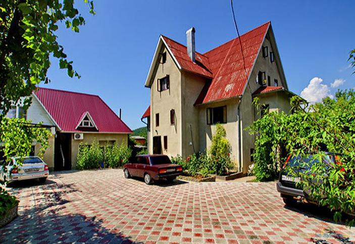 Частный гостевой дом по переулку Почтовый 7а, Туапсинский район, п. Джубга