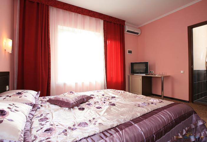 Номер. Гостиница Пилигрим, г. Геленджик, с. Архиро-Осиповка
