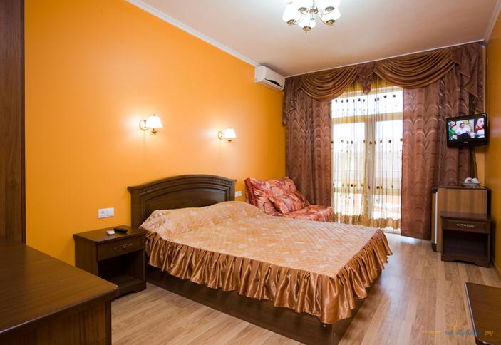 Трех, четырехместный номер, гостиница Прометей, корпус 4, г. Геленджик, с. Дивноморское