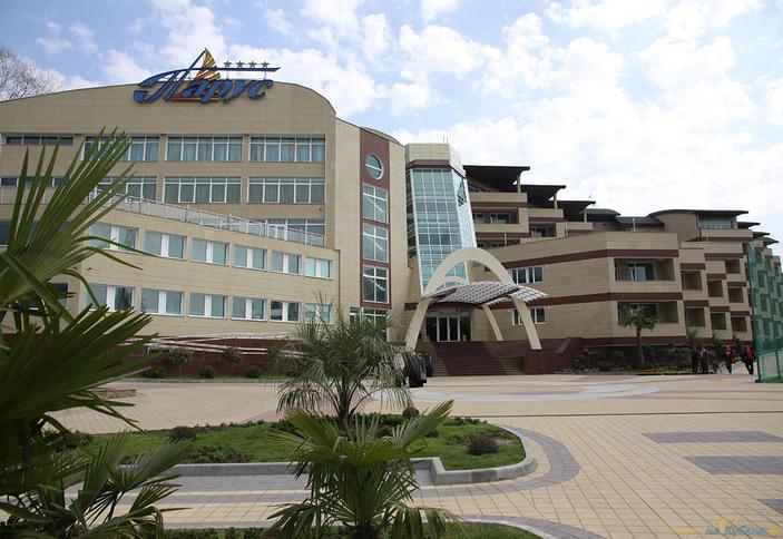 Спортивно-оздоровительный комплекс Парус, г. Сочи