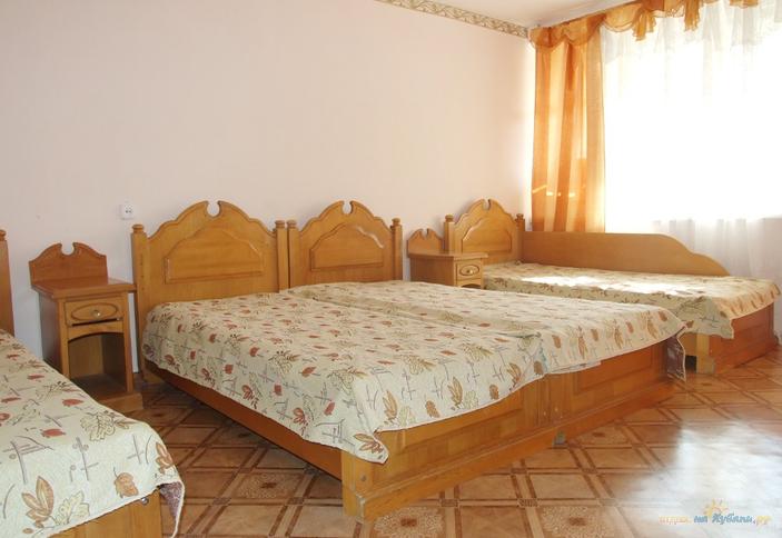 Четырехместный стандарт, база отдыха Лотос, г. Приморско-Ахтарск