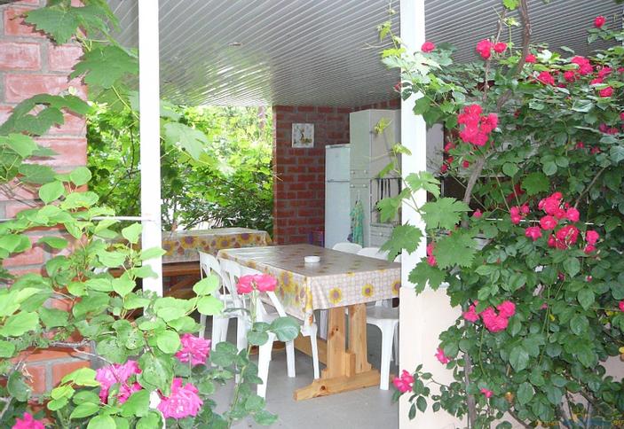 Гостевой дом на Виноградной, г. Геленджик, с. Кабардинка