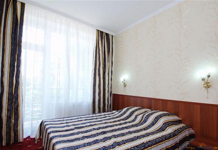 Спальная комната номера Люкс. Санаторий Изумрудный, г. Горячий Ключ