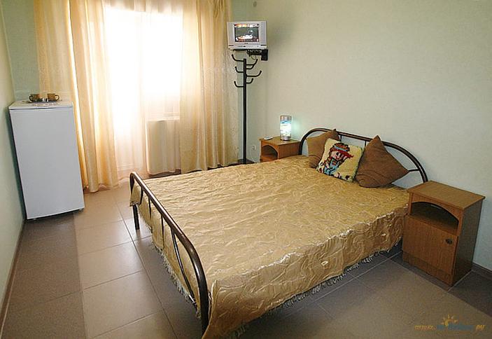 Трехместный номер. Гостевой дом У трех гор, г. Геленджик, с Кабардинка