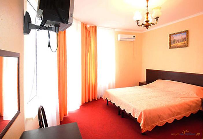 Трехместный номер с удобствами Студия. Гостевой дом Моя семья, г. Геленджик, с. Кабардинка