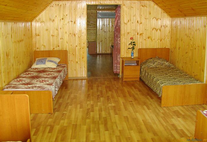 Двухуровневый номер (4 комнаты), гостиница Тихая гавань, п. Архипо-Осиповка