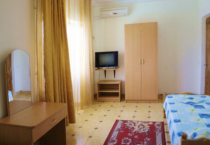 Номер. Гостевой дом Ванатур. п. Витязево