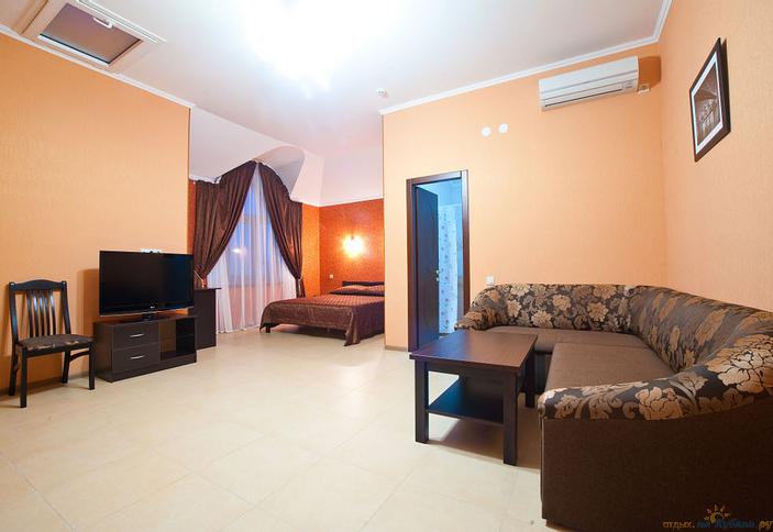 Номер. Гостевой дом ЛЮБОМИР, г. Анапа, п. Витязево