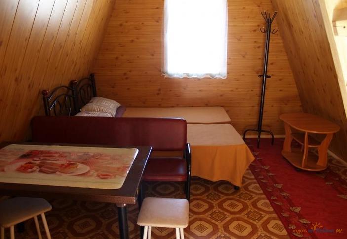 Домики альпийского типа с удобствами. СТК Нежный, Апшеронский район, район плато Лаго-Наки, хребет Азиш-тау