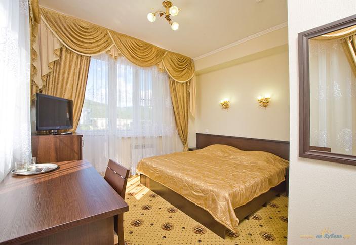 Двухместный с балконом. Отель Оксана, Туапсинский район, п. Небуг