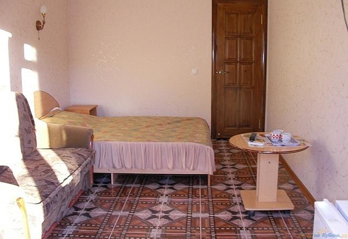 Четырехместный номер. Гостевой дом Гармония, г. Сочи, Лазаревский район, п. Лазаревское