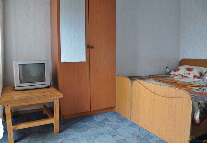 Трехместный номер. Гостевой дом Верона, г. Сочи, Лазаревский р-н, п. Лазаревское