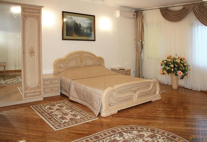 Семейный номер. Коттедж № 8. Пансионат Малахит, г. Анапа, ст. Благовещенская