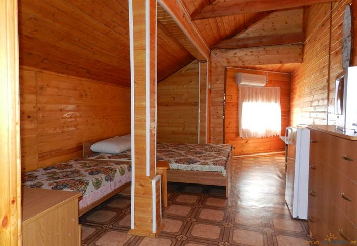 Номер эконом на три человека. Гостевой дом У Ивы, Темрюкский район, п. Пересыпь