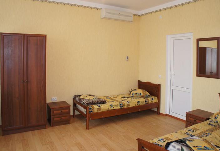 Двухместный номер. Гостиница Лилия, г. Сочи, п. Лазаревское