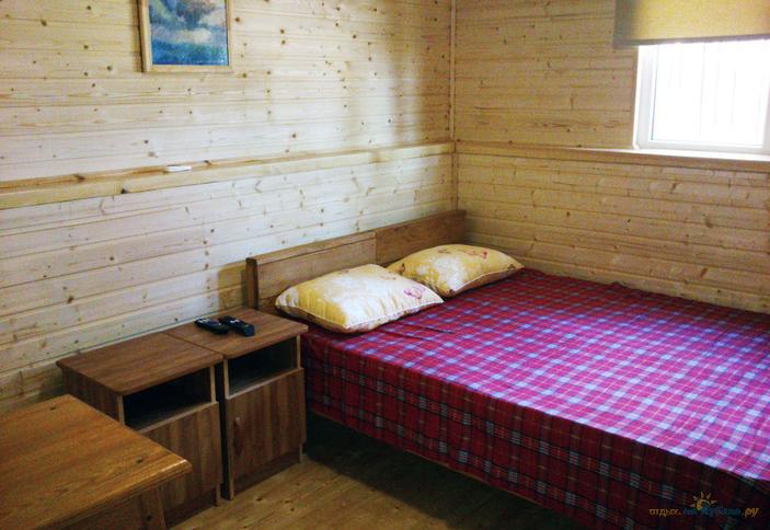 Однокомнатный двухместный номер с удобствами, База отдыха Малый Утриш, г. Анапа, п. Малый Утриш