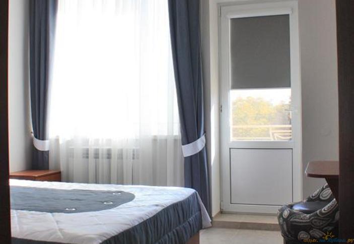 Двухкомнатный номер категории люкс с двумя балконами и видом на море