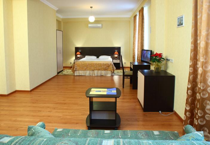 Студио однокомнатный двухместный без балкона. Отель Green Hosta, г. Сочи, п. Хоста