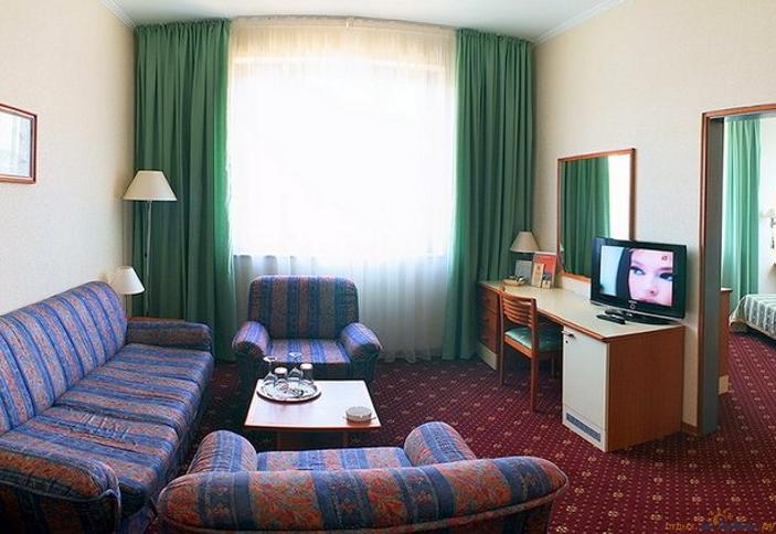Номер Люкс. Гостиничный комплекс Каравелла, г. Туапсе