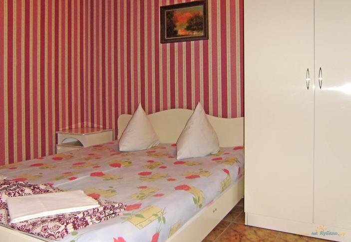 Двухместный стандарт. Дом семейного отдыха Виктория. Анапа