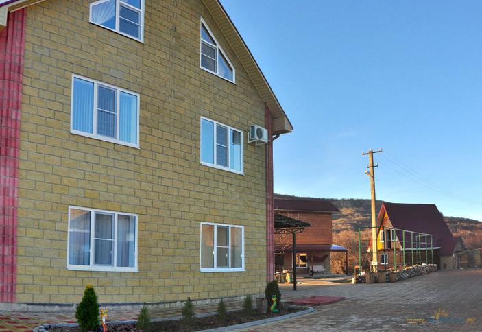 Гостевой дом У реки, Республика Адыгея, ст. Даховская