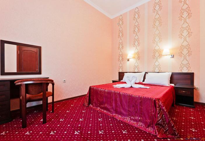 Двухкомнатный Люкс с балконом. Пансионат Застава. Анапа