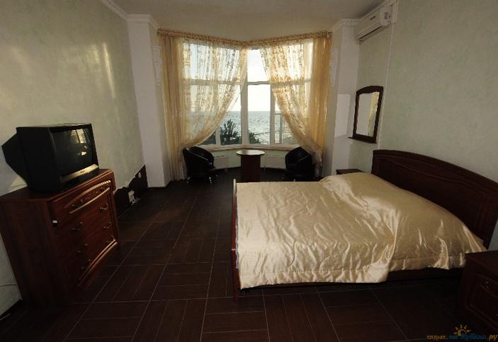 Трехкомнатный стандартный номер. Гостиничный комплекс Метроклуб, г. Новороссийск, урочище Широкая балка