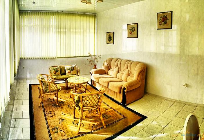 Гостиная коттеджа 37 2 этаж (сюит). Мини-гостиница приазовочка, г. Ейск