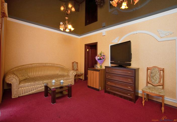 Номер Люкс. Отель Red Hotel, г. Анапа