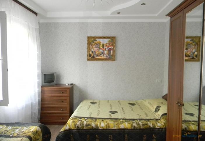 Четырехместный номер. Гостевой дом Бриз, г. Сочи, п. Лазаревское