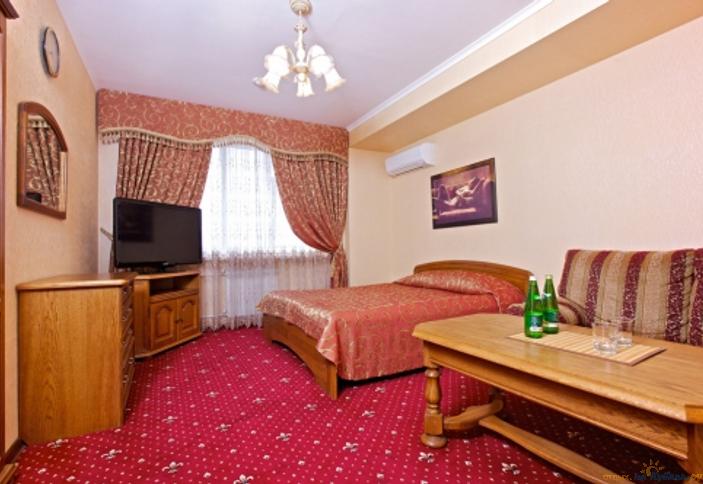 Полулюкс. Отель Корона, г. Краснодар