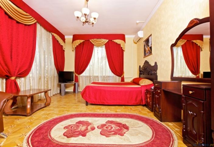 Двухкомнатный люкс. Отель Корона, г. Краснодар