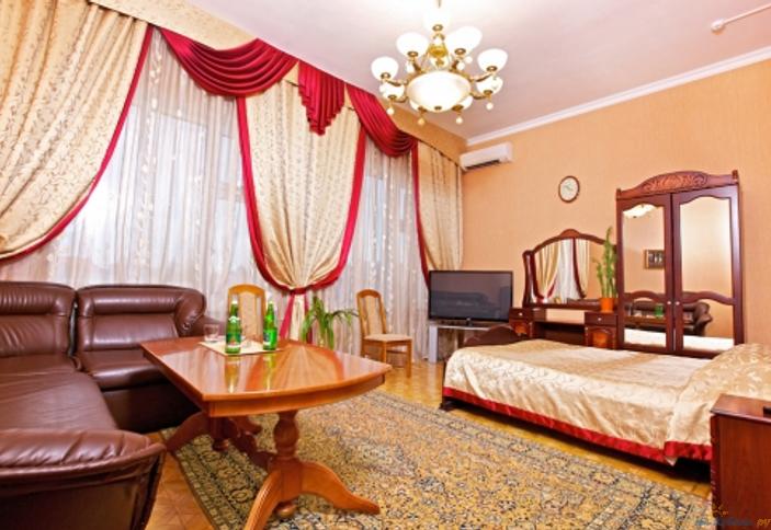 Однокомнатный люкс. Отель Корона, г. Краснодар