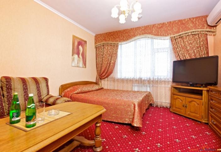 Бизнес-класс улучшенный. Отель Корона, г. Краснодар